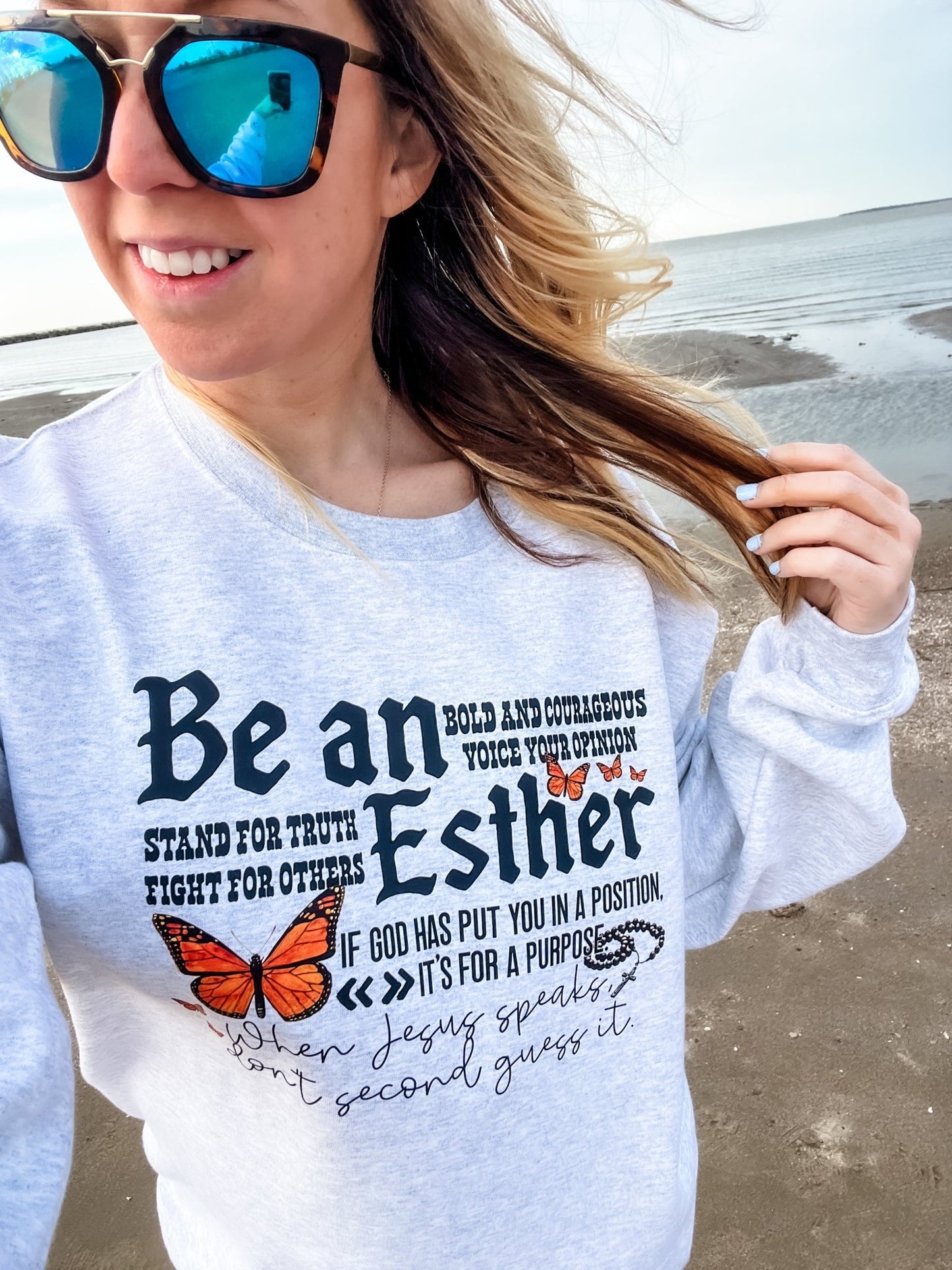 Be An Esther Crewneck Sweatshirt - Loving God