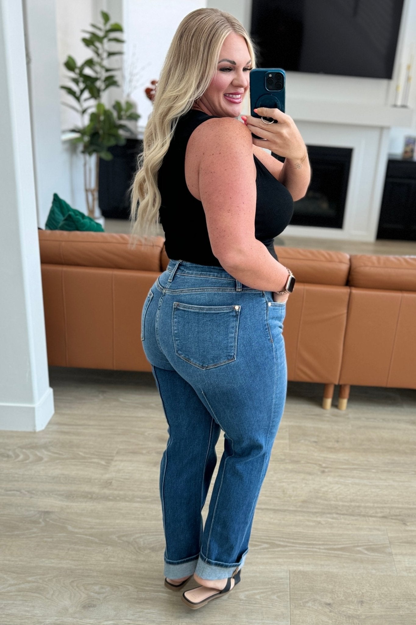 Campbell High Rise Center Seam Detail Straight Jeans - Loving God