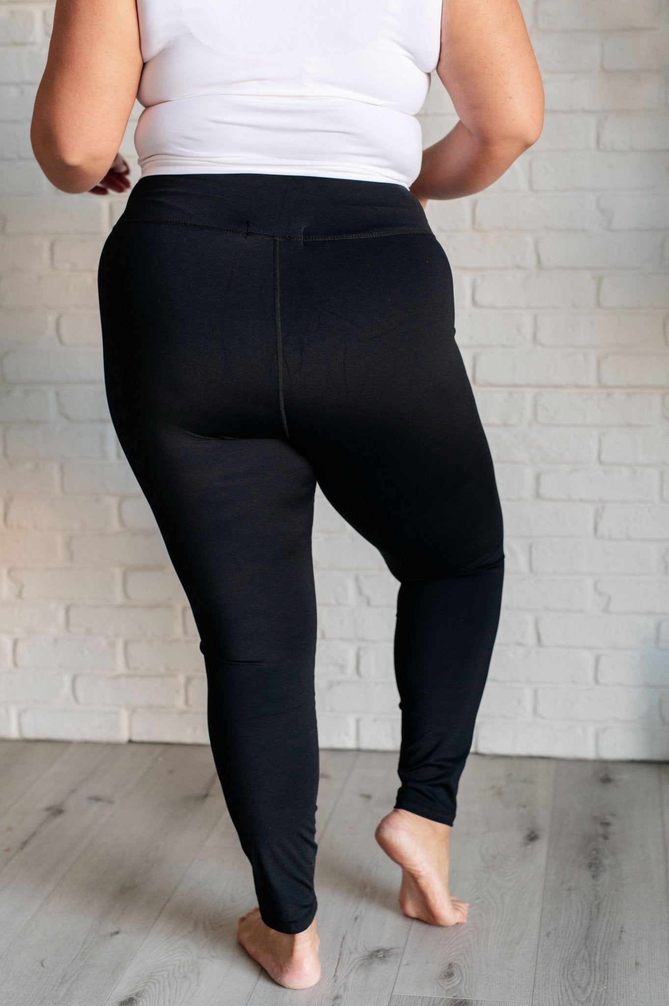 Do The Most V Front Leggings - Loving God