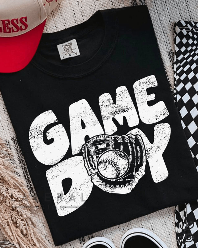 Game Day Graphic Tee - Loving God