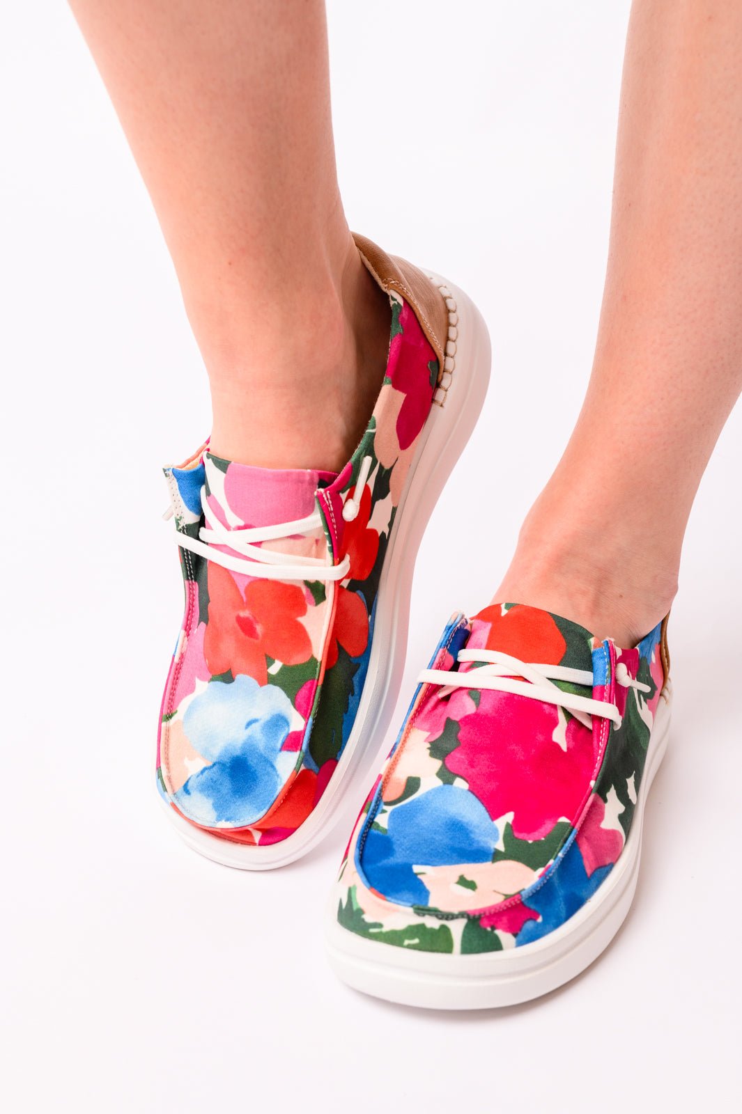 Kayak 2 Shoes in Floral - Loving God
