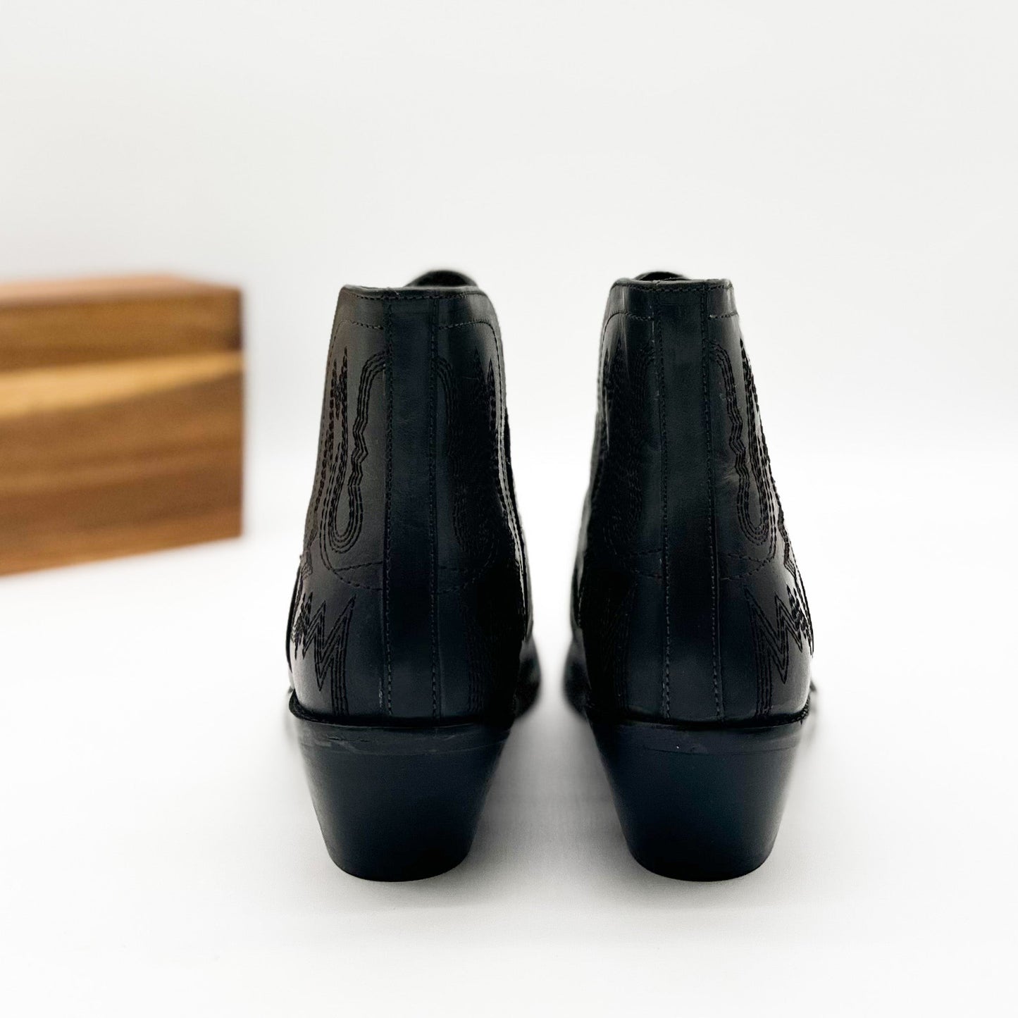 Kickin' Booties in Black - Loving God