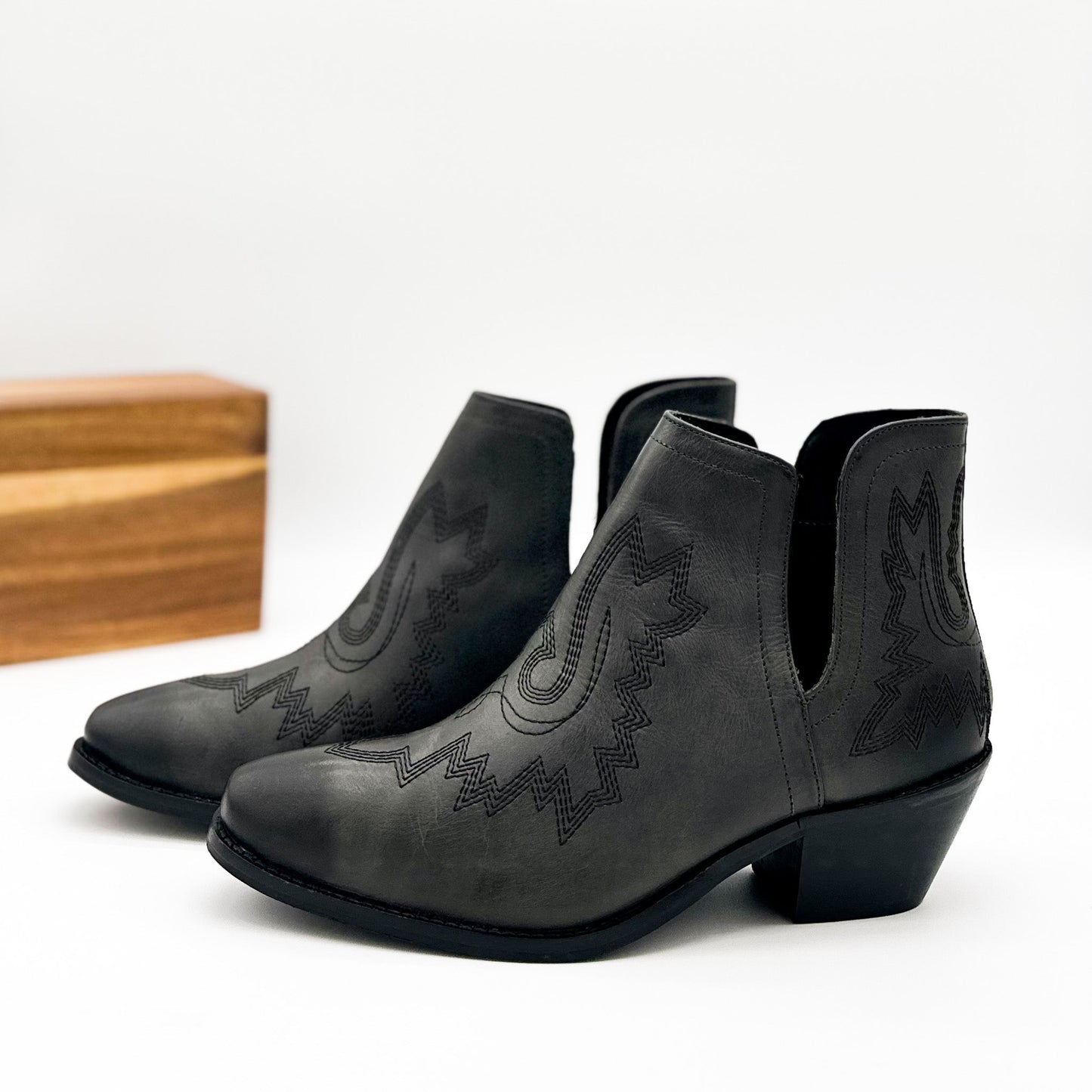 Kickin' Booties in Black - Loving God