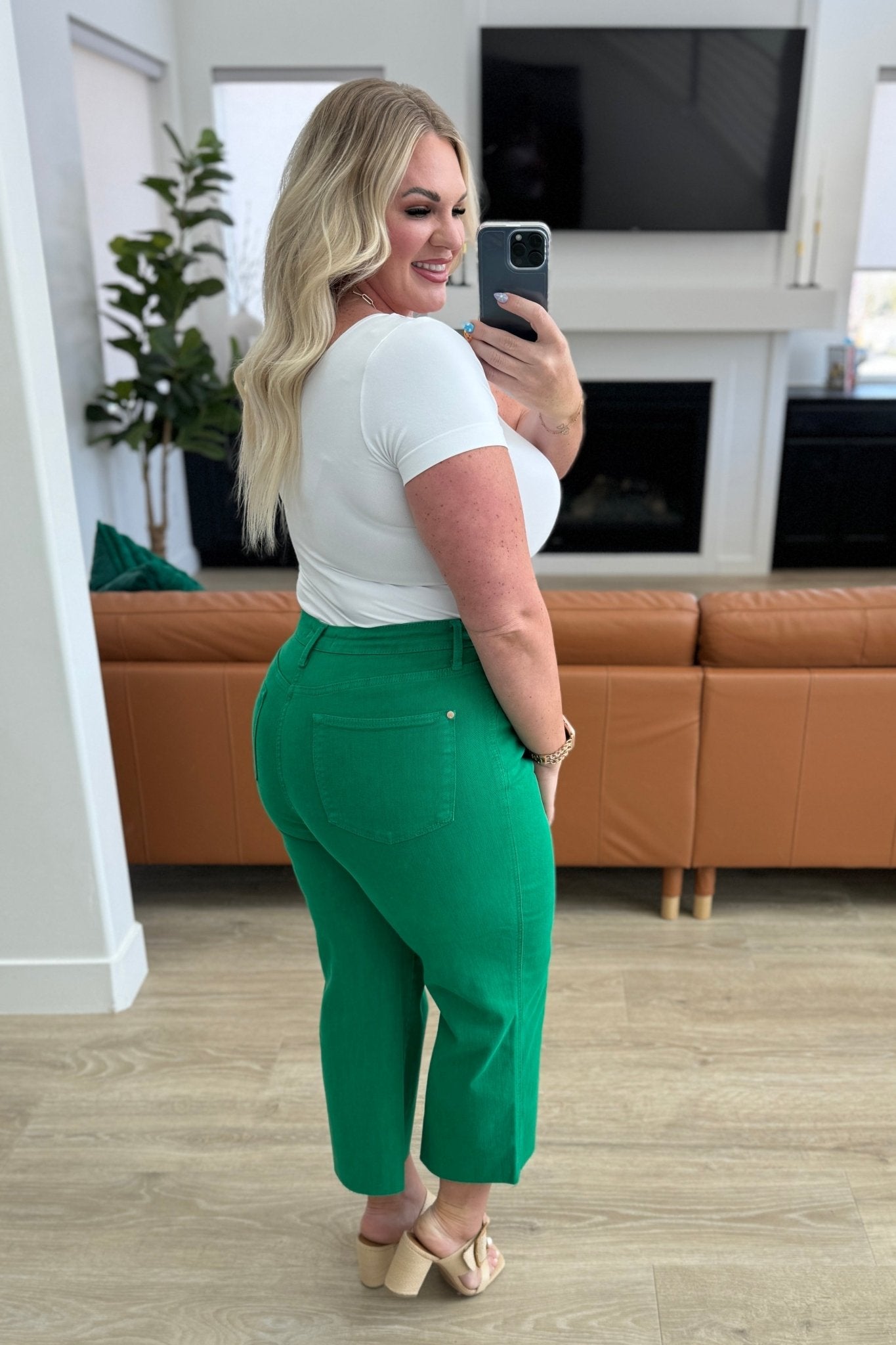 Lisa High Rise Control Top Wide Leg Crop Jeans in Kelly Green - Loving God