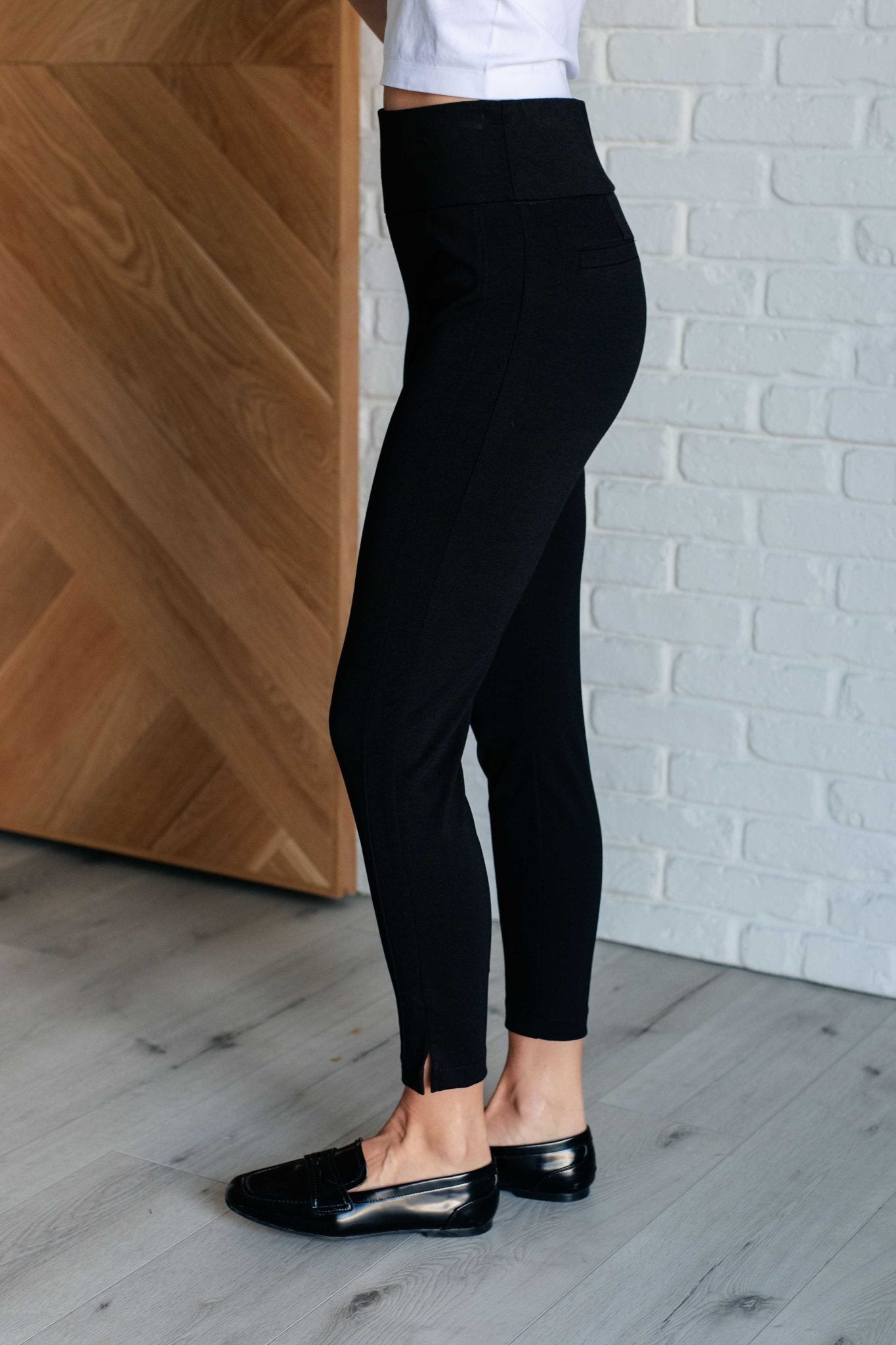 Magic Ankle Crop Skinny Pants in Black - Loving God