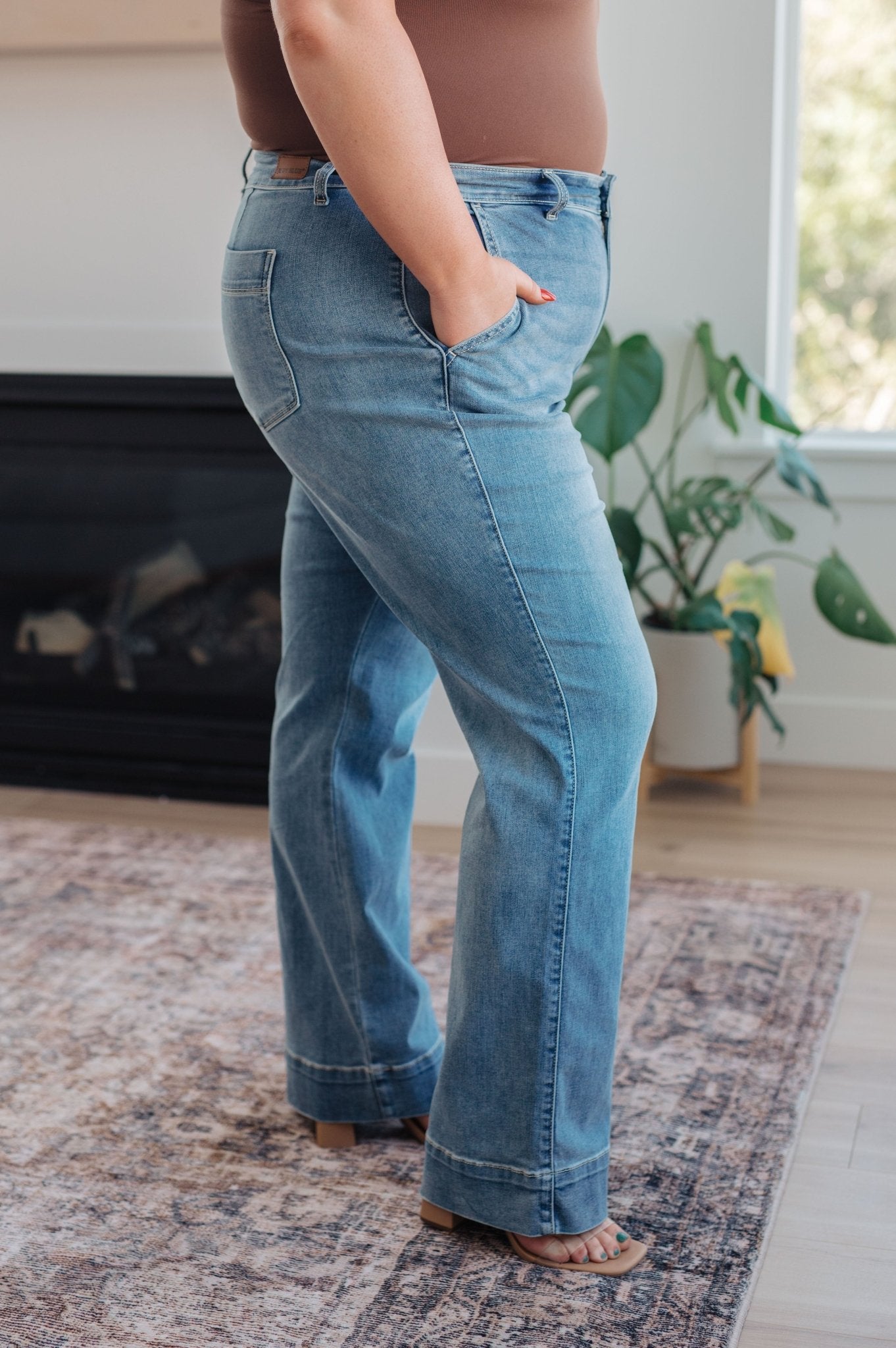 Mindy Mid Rise Wide Leg Jeans - Loving God