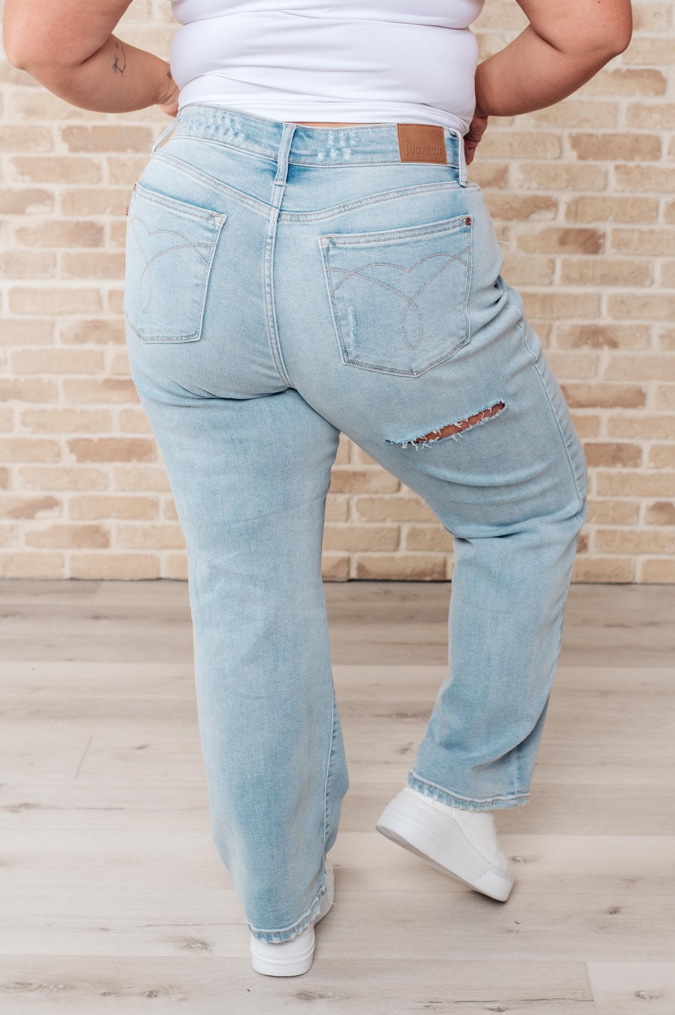Parker High Rise 90's Straight Jeans - Loving God