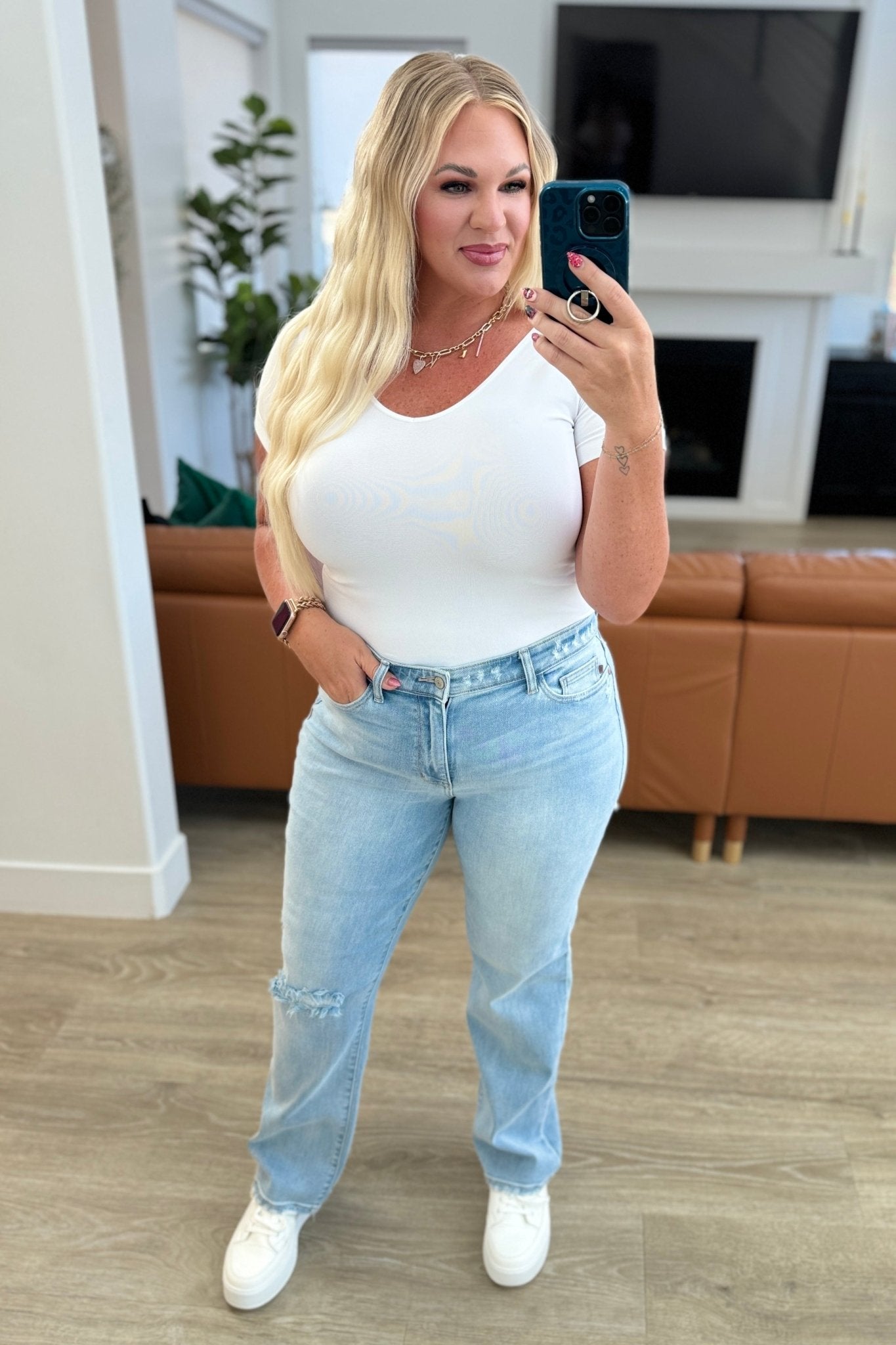 Parker High Rise 90's Straight Jeans - Loving God