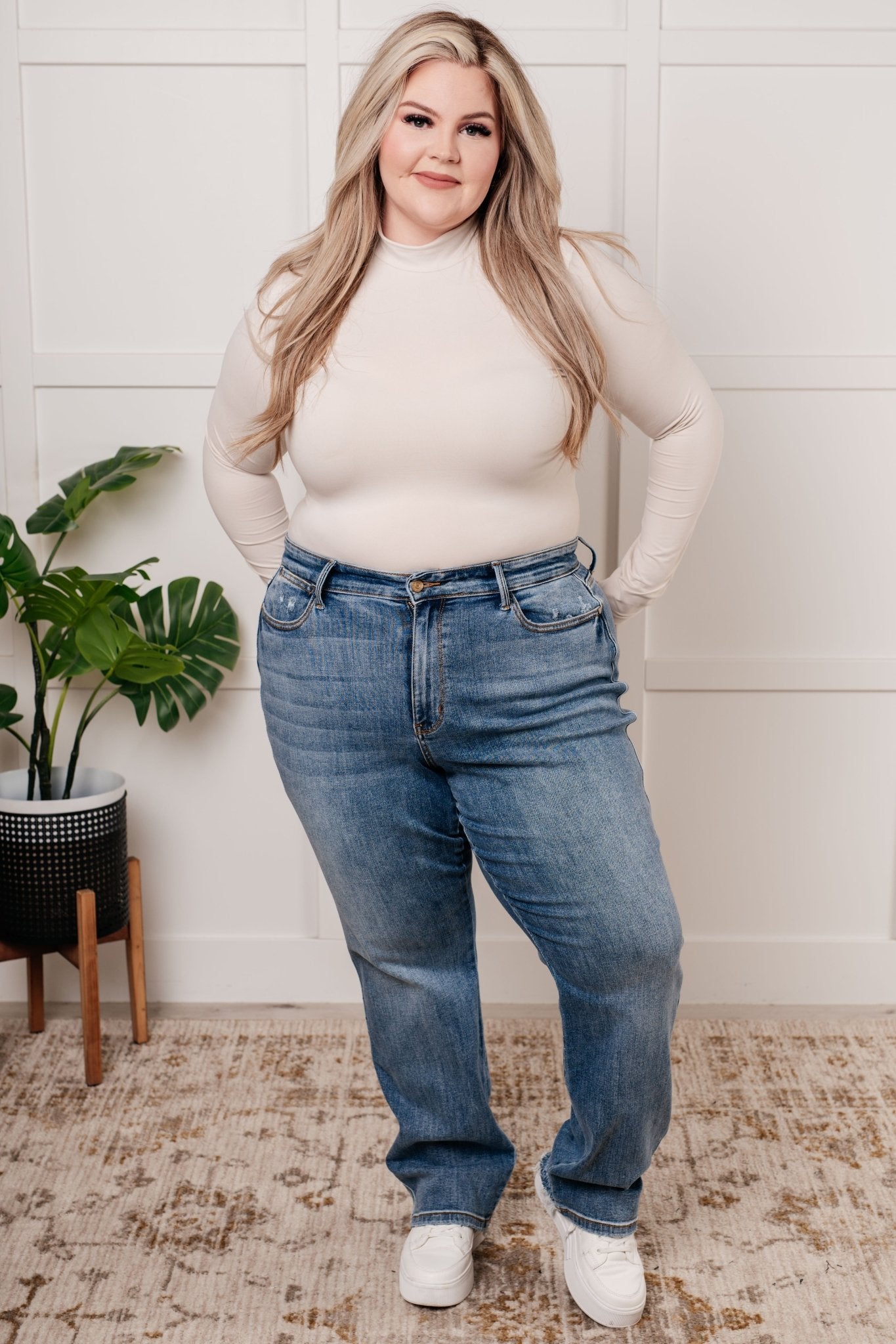 Quinn Mid Rise Cell Phone Pocket Dad Jeans - Loving God