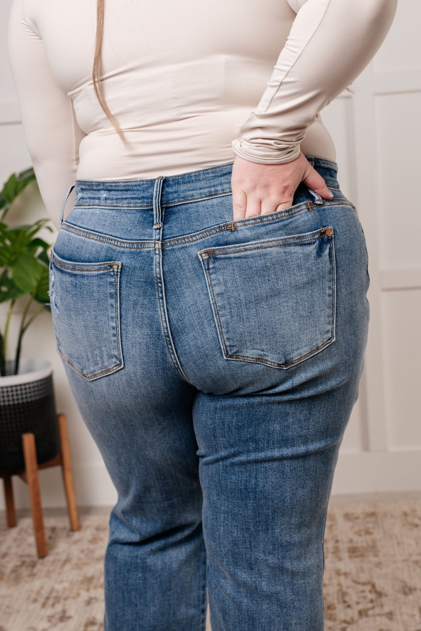 Quinn Mid Rise Cell Phone Pocket Dad Jeans - Loving God