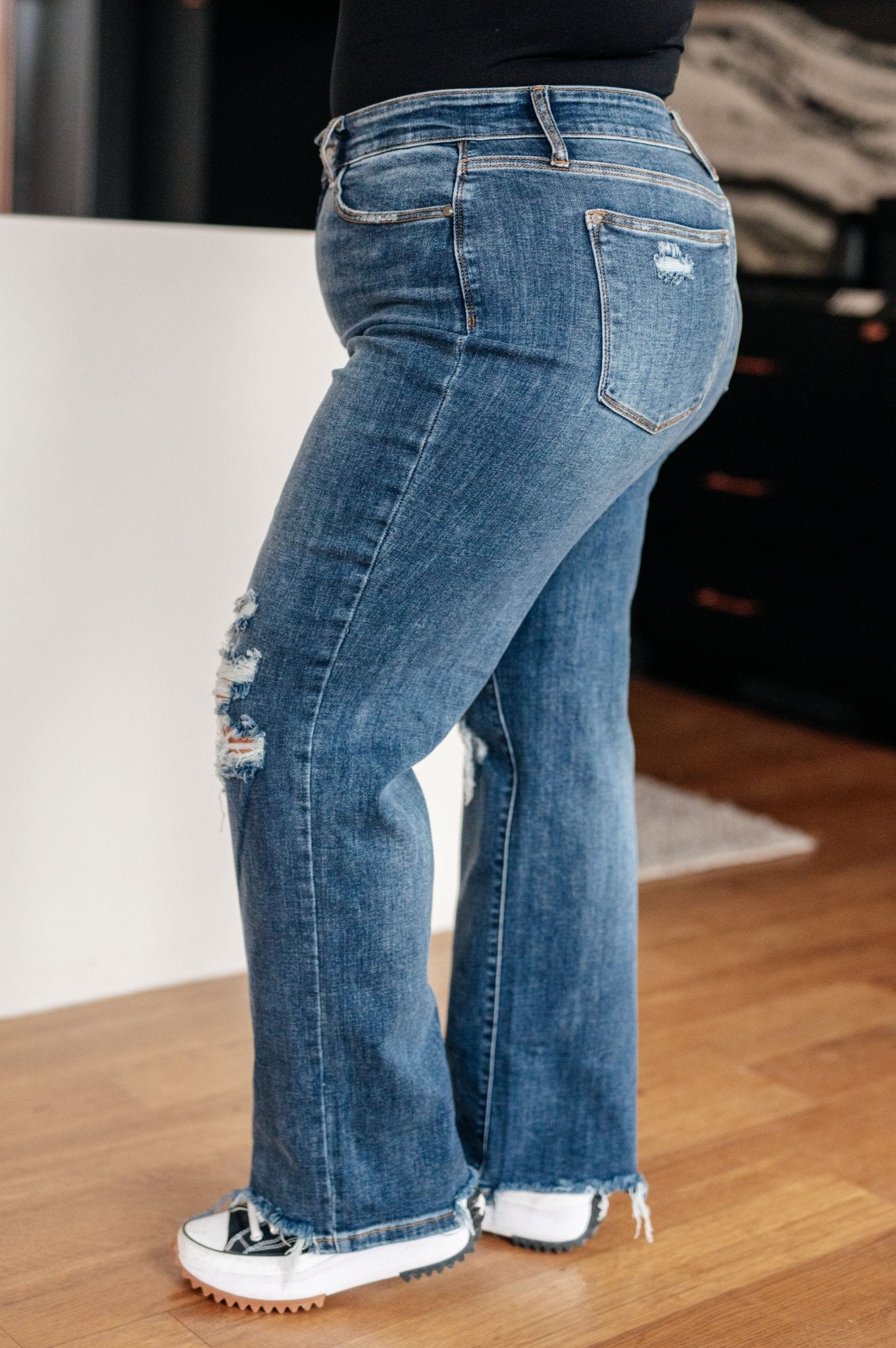 Rose High Rise 90's Straight Jeans in Dark Wash - Loving God