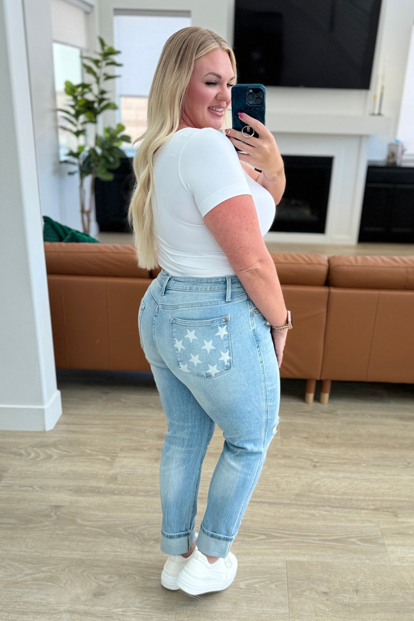 Sam Mid Rise Star Pocket Boyfriend Jeans - Loving God