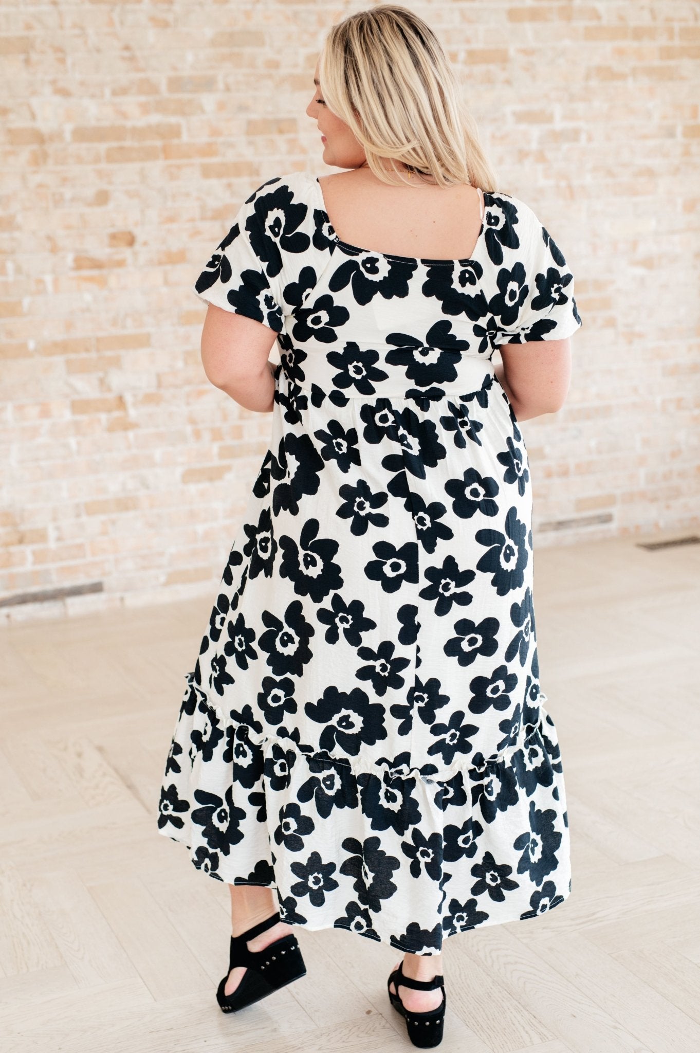 The Hot Topic Square Neck Floral Dress - Loving God