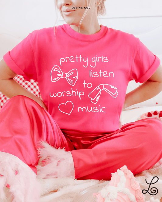 Loving God Pretty Girls Listen to Worship Music Tshirt Comfort Colors Christian Girls Womenswear Faith Love Hope Oversized Trendy - Loving God