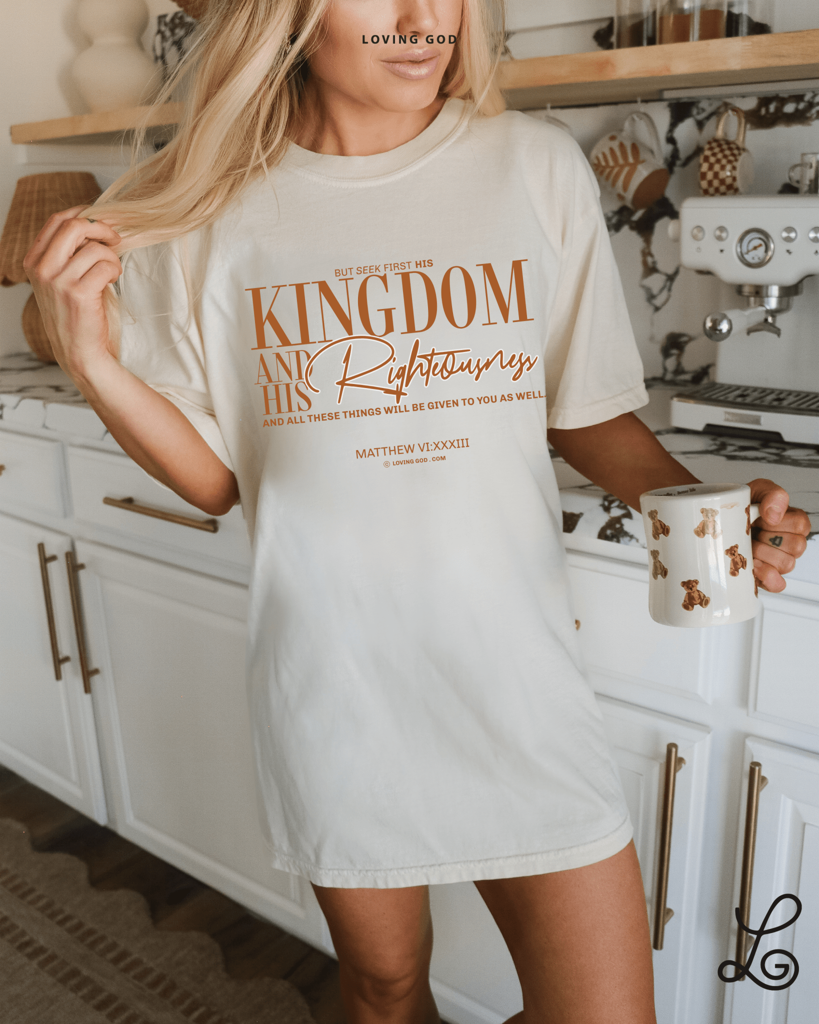 Loving God | Seek First the Kingdom Graphic Tee Comfort Colors Loose Fit - Loving God