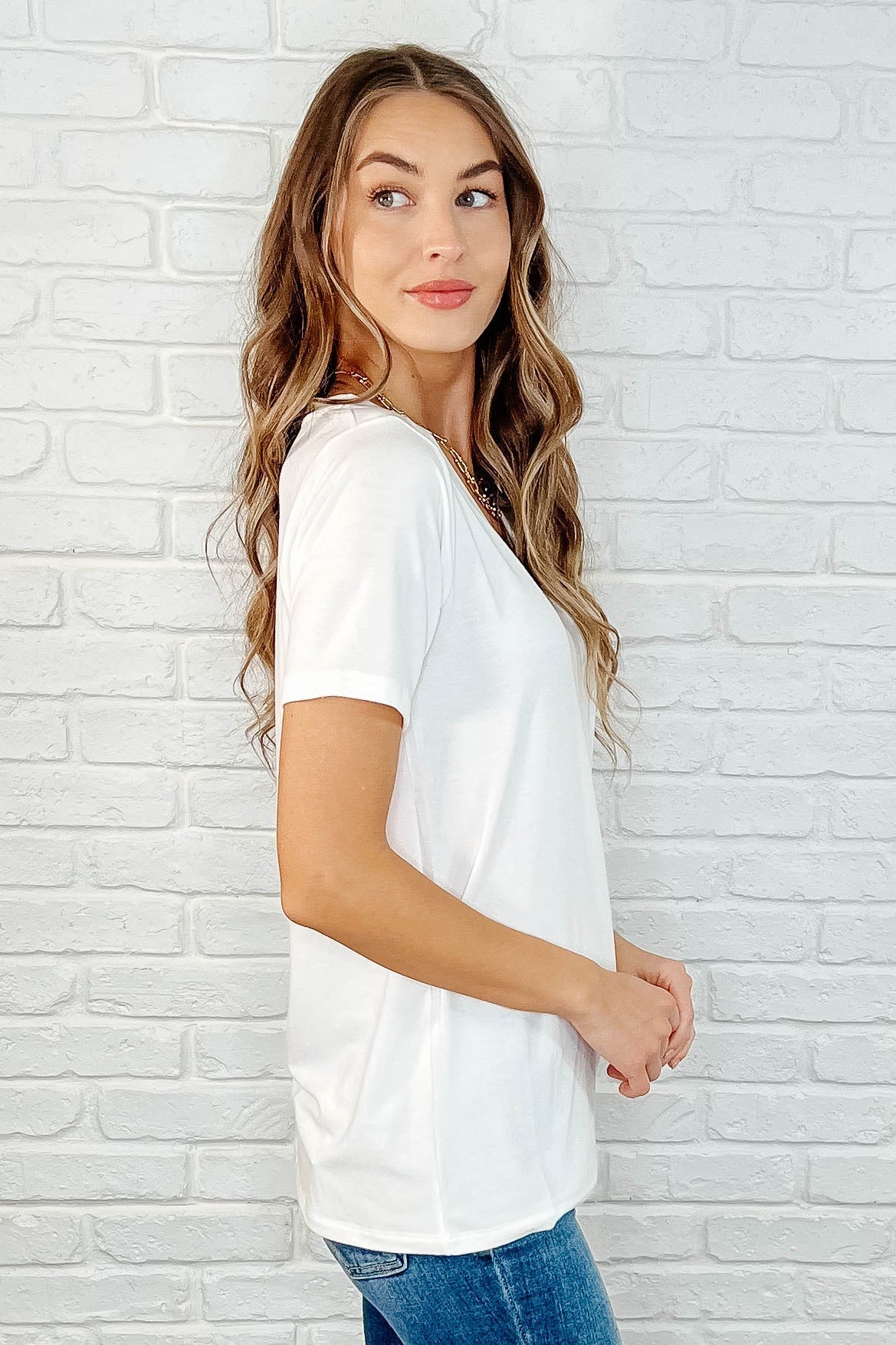 The Every Outfit Basic V - Neck Top in Off White - Loving God